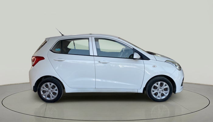 2015 Hyundai Grand i10 MAGNA 1.2 KAPPA VTVT, Petrol, Manual, 39,068 km, Right Side View