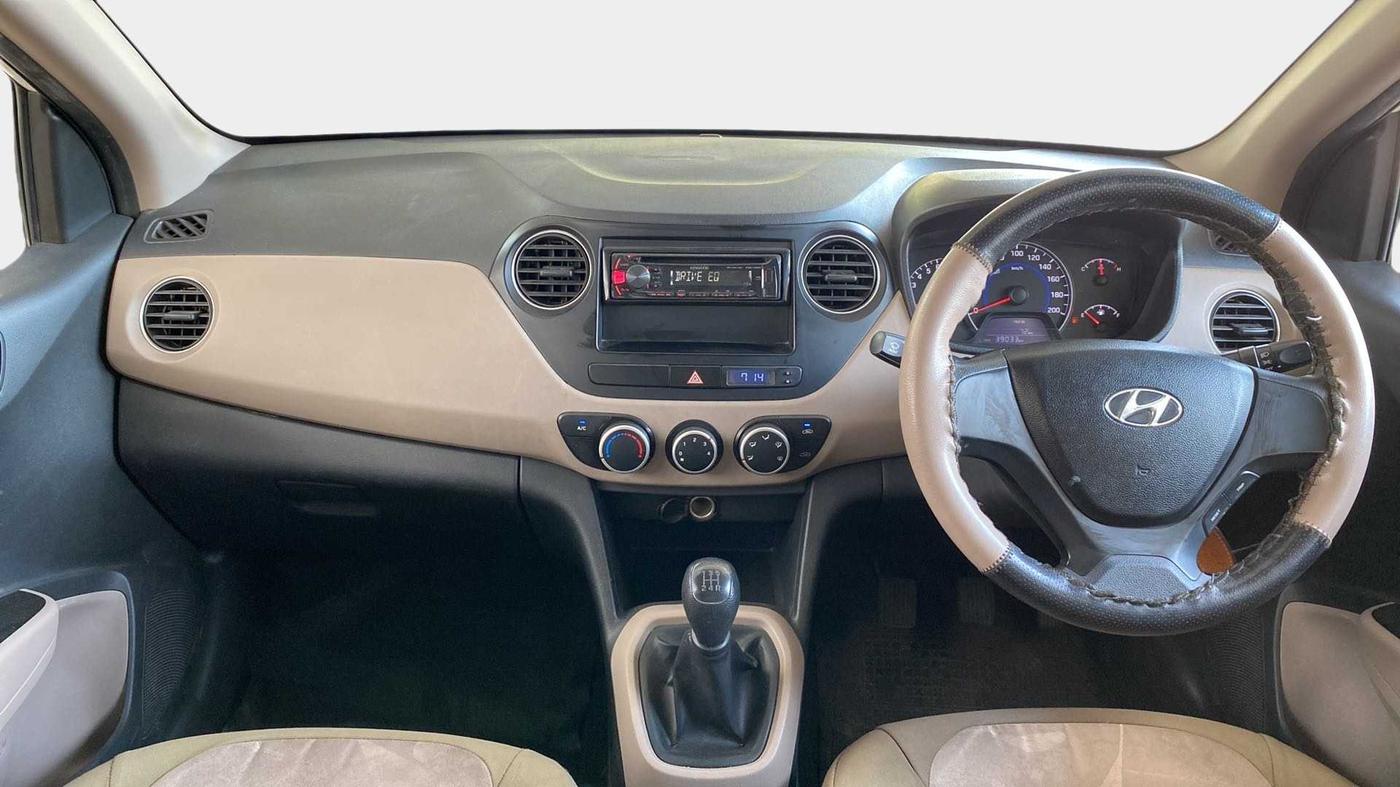 2015 Hyundai Grand i10 MAGNA 1.2 KAPPA VTVT, Petrol, Manual, 39,068 km, Dashboard
