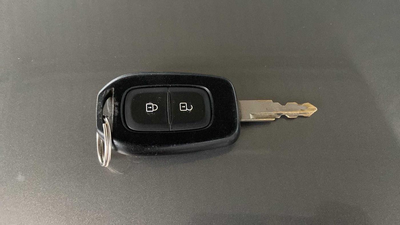2018 Renault Kwid RXT 1.0 (O), Petrol, Manual, 23,746 km, Key Close Up