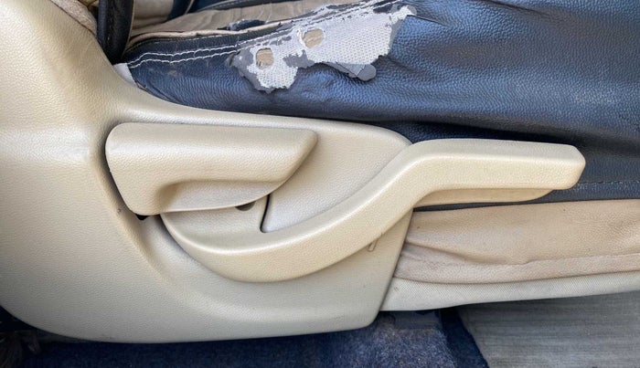 2014 Honda Amaze 1.2L I-VTEC S, Petrol, Manual, 64,106 km, Driver Side Adjustment Panel