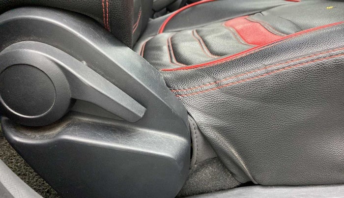 2020 Tata ALTROZ XT PETROL, Petrol, Manual, 40,822 km, Driver Side Adjustment Panel