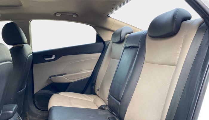 2019 Hyundai Verna 1.6 SX (O) CRDI MT, Diesel, Manual, 54,165 km, Right Side Rear Door Cabin