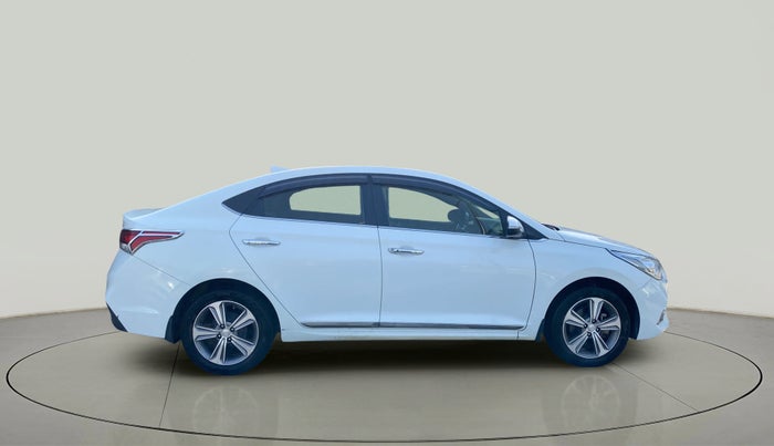 2019 Hyundai Verna 1.6 SX (O) CRDI MT, Diesel, Manual, 54,165 km, Right Side View
