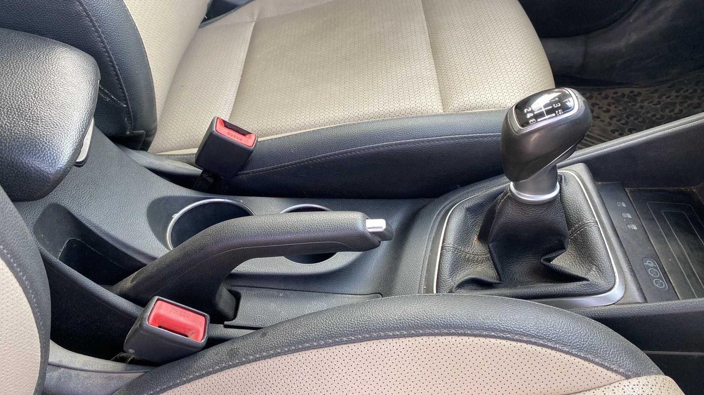 2019 Hyundai Verna 1.6 SX (O) CRDI MT, Diesel, Manual, 54,165 km, Gear Lever
