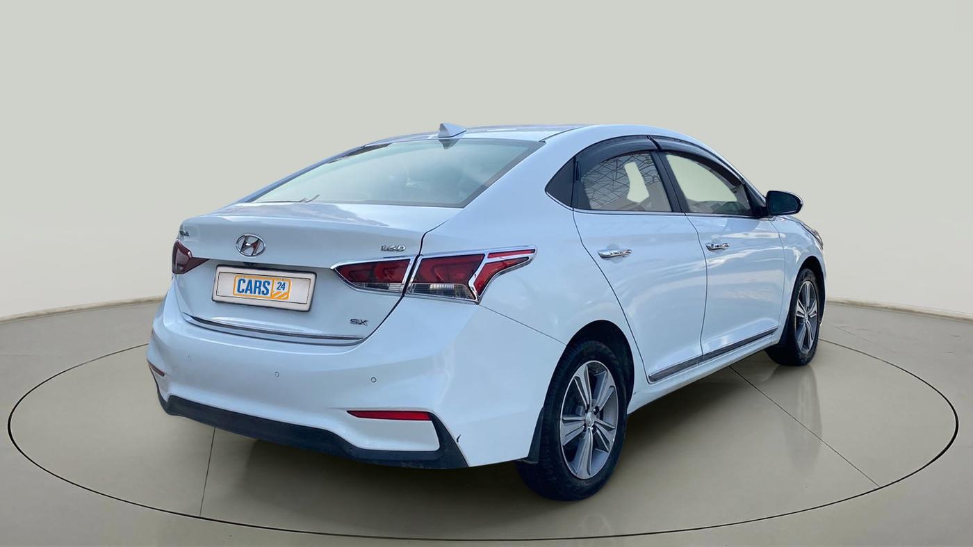 2019 Hyundai Verna 1.6 SX (O) CRDI MT, Diesel, Manual, 54,165 km, Right Back Diagonal