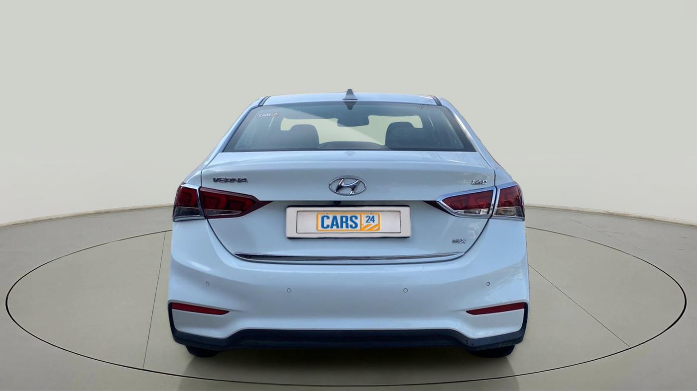 2019 Hyundai Verna 1.6 SX (O) CRDI MT, Diesel, Manual, 54,165 km, Back/Rear