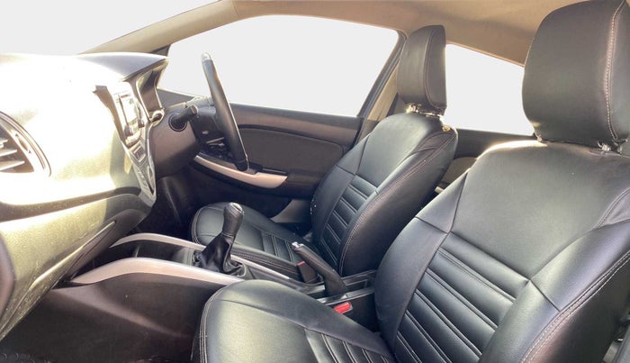 2017 Maruti Baleno DELTA PETROL 1.2, Petrol, Manual, 33,972 km, Right Side Front Door Cabin
