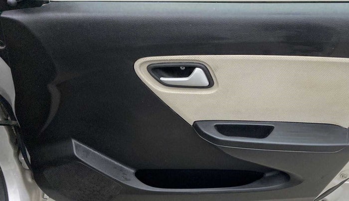 2021 Maruti Alto VXI, Petrol, Manual, 54,966 km, Driver Side Door Panels Control