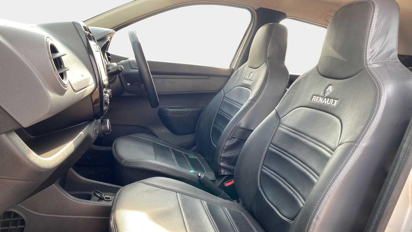 2018 Renault Kwid RXT 1.0 AMT, Petrol, Automatic, 29,224 km, Right Side Front Door Cabin