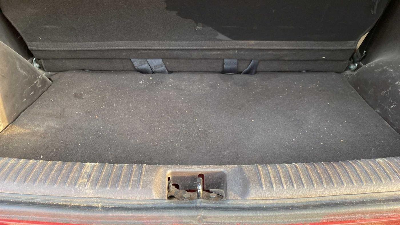 2010 Hyundai Santro Xing GL, Petrol, Manual, 79,984 km, Boot Inside