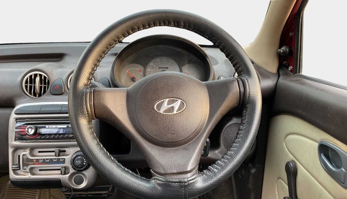 2010 Hyundai Santro Xing GL, Petrol, Manual, 79,984 km, Steering Wheel Close Up
