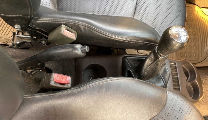 2010 Hyundai Santro Xing GL, Petrol, Manual, 79,984 km, Gear Lever