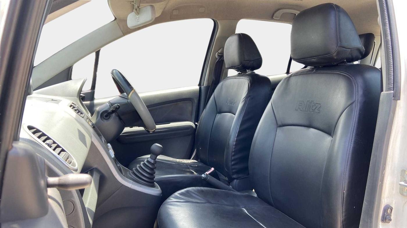 2011 Maruti Ritz VXI, Petrol, Manual, 54,811 km, Right Side Front Door Cabin
