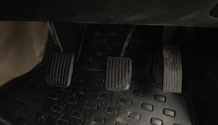 2013 Hyundai Grand i10 ASTA 1.1 CRDI (O), Diesel, Manual, 88,257 km, Pedals