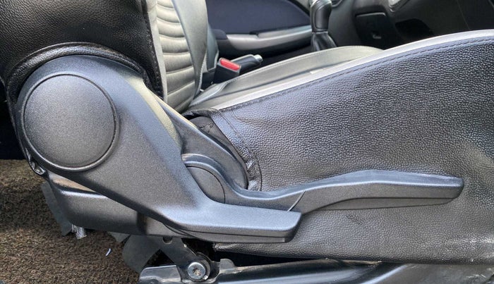 2020 Maruti Baleno ZETA PETROL 1.2, Petrol, Manual, 28,230 km, Driver Side Adjustment Panel
