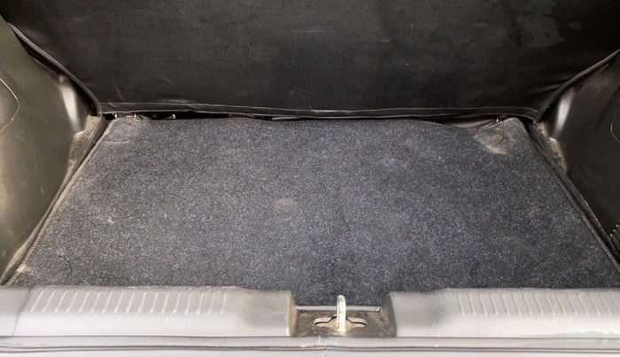 2018 Maruti Swift VXI AMT, Petrol, Automatic, 72,198 km, Boot Inside