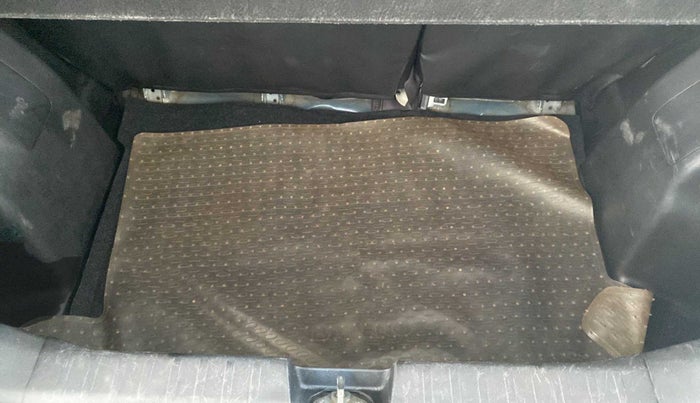 2018 Maruti Baleno DELTA PETROL 1.2, Petrol, Manual, 95,609 km, Boot Inside