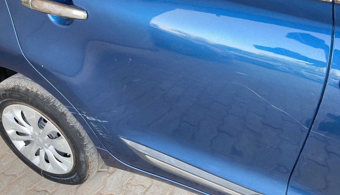 2018 Maruti Baleno DELTA PETROL 1.2, Petrol, Manual, 95,609 km, Right rear door - Minor scratches