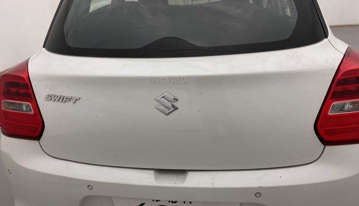 2020 Maruti Swift VXI, Petrol, Manual, 24,942 km, Dicky (Boot door) - Minor scratches