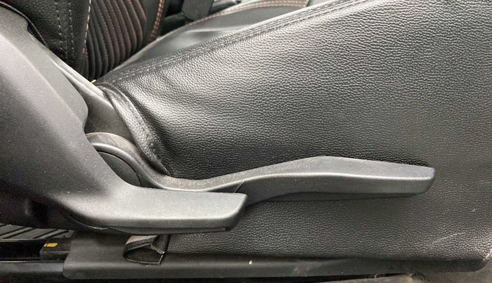 2020 Maruti Swift VXI, Petrol, Manual, 24,942 km, Driver Side Adjustment Panel