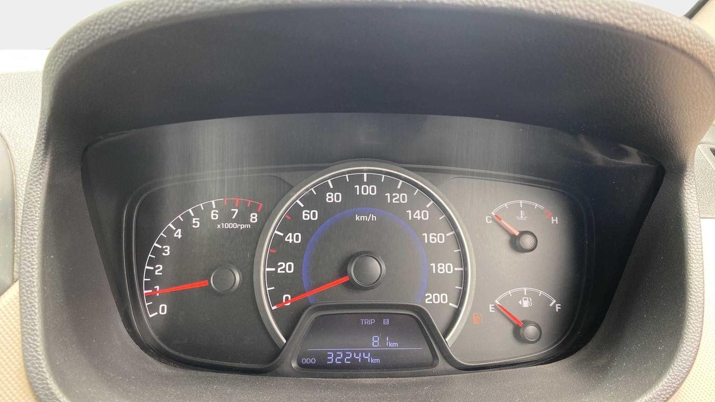 2015 Hyundai Grand i10 MAGNA 1.2 KAPPA VTVT, Petrol, Manual, 32,237 km, Odometer Image