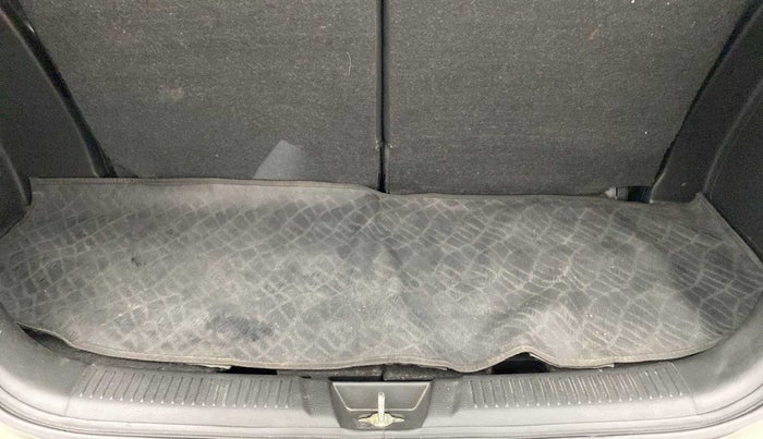 2022 Maruti XL6 ZETA AT, Petrol, Automatic, 41,145 km, Boot Inside