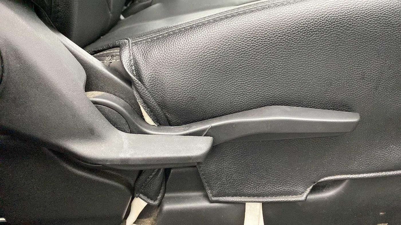 2022 Maruti XL6 ZETA AT, Petrol, Automatic, 41,145 km, Driver Side Adjustment Panel