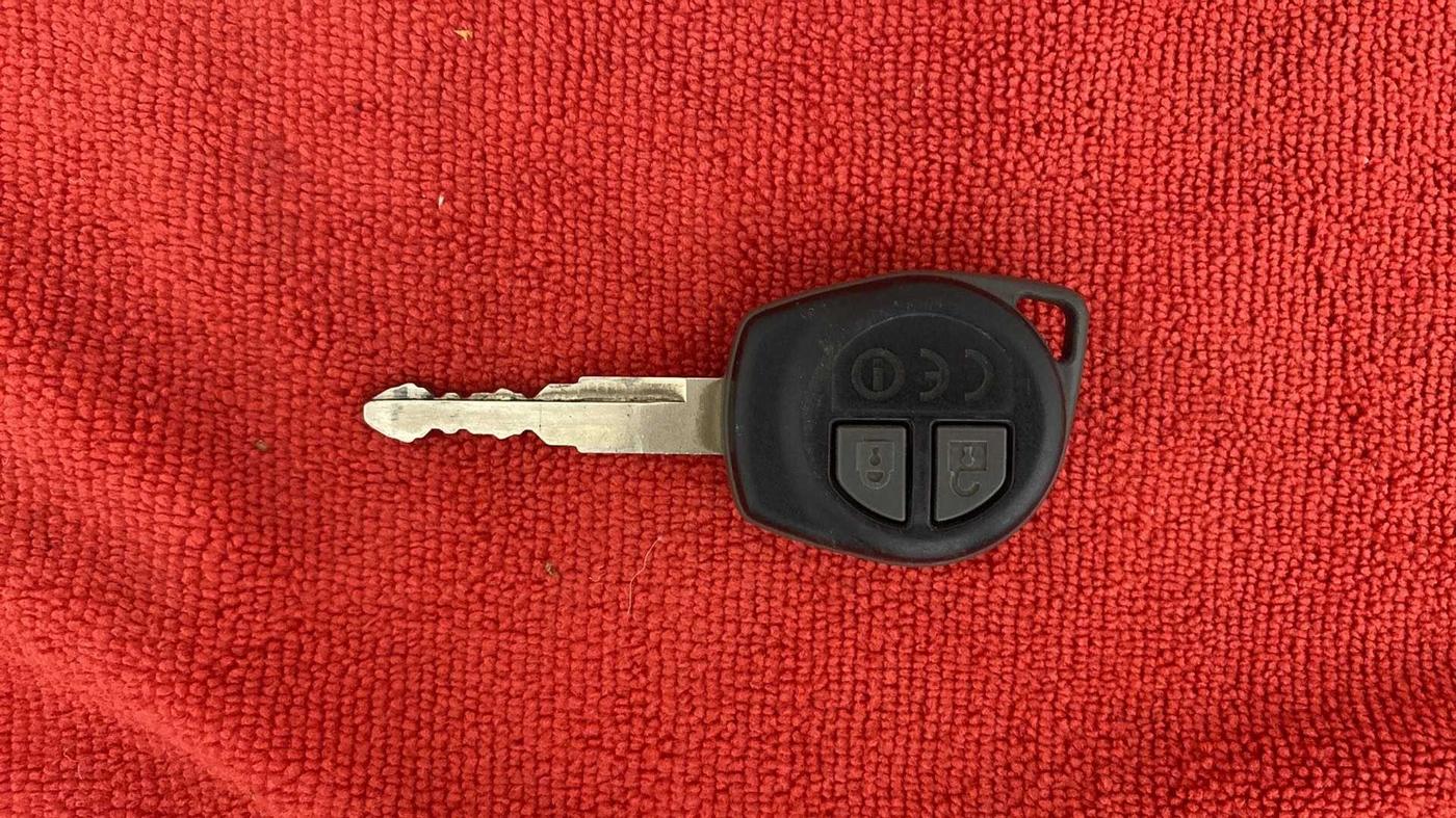 2019 Maruti Dzire VXI AMT, Petrol, Automatic, 41,666 km, Key Close Up