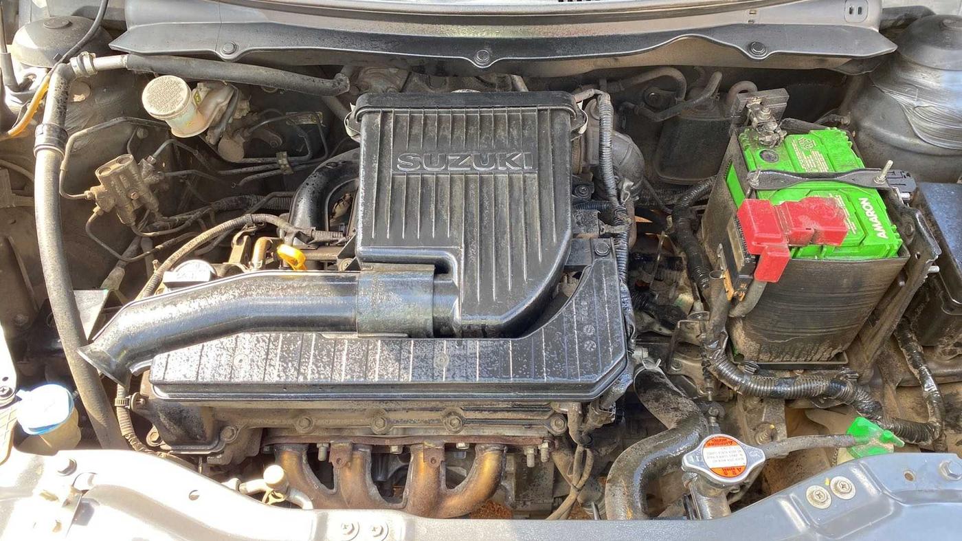 2015 Maruti Swift VXI, Petrol, Manual, 33,868 km, Open Bonet