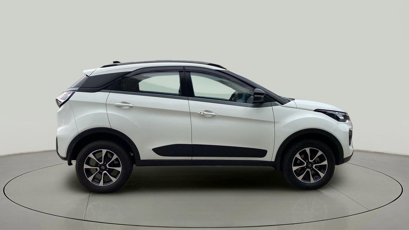 2021 Tata NEXON XZA PLUS DIESEL, Diesel, Automatic, 50,495 km, Right Side