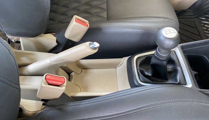 2017 Maruti Dzire VXI, Petrol, Manual, 49,760 km, Gear Lever