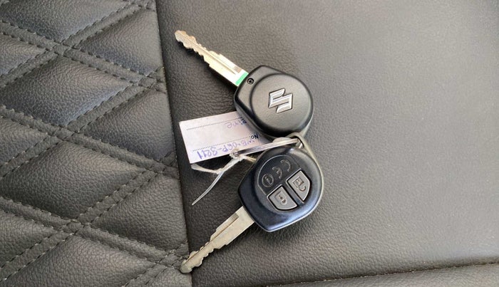 2017 Maruti Dzire VXI, Petrol, Manual, 49,760 km, Key Close Up
