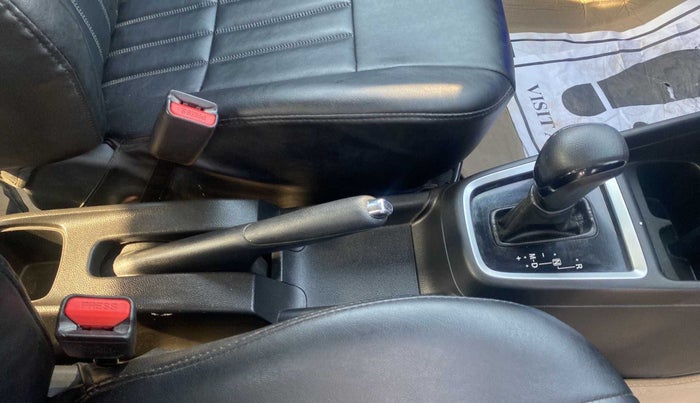 2018 Maruti Swift VXI AMT, Petrol, Automatic, 55,184 km, Gear Lever