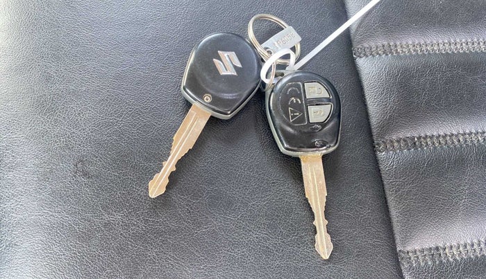 2018 Maruti Swift VXI AMT, Petrol, Automatic, 55,184 km, Key Close Up