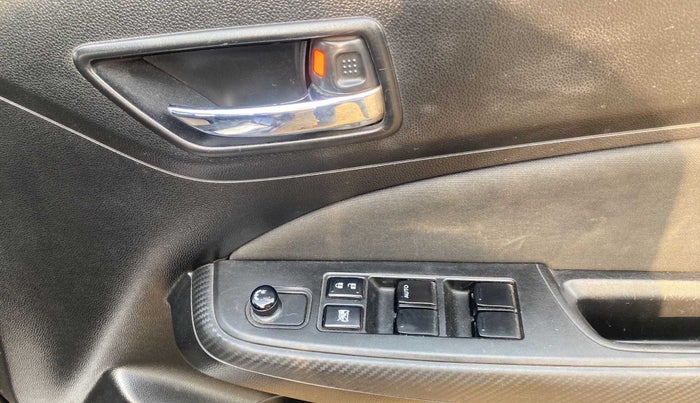2018 Maruti Swift VXI AMT, Petrol, Automatic, 55,184 km, Driver Side Door Panels Control