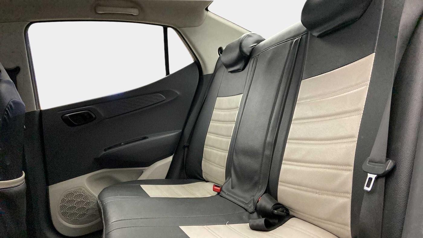 2020 Hyundai AURA S 1.2 CNG, CNG, Manual, 52,647 km, Right Side Rear Door Cabin