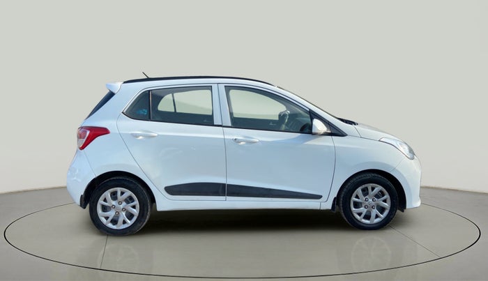 2019 Hyundai Grand i10 SPORTZ 1.2 KAPPA VTVT, CNG, Manual, 52,325 km, Right Side View