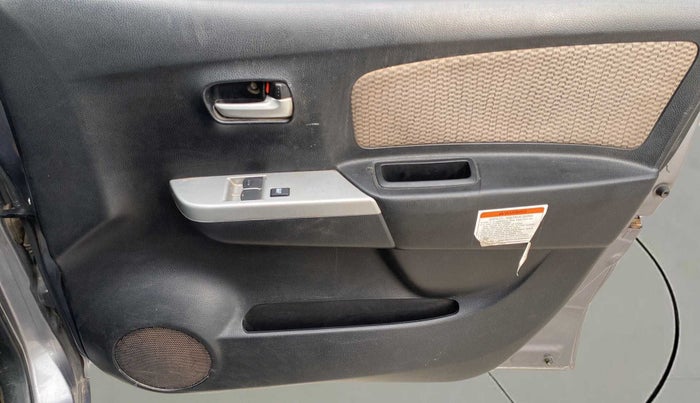 2014 Maruti Wagon R 1.0 LXI CNG, CNG, Manual, 65,973 km, Driver Side Door Panels Control