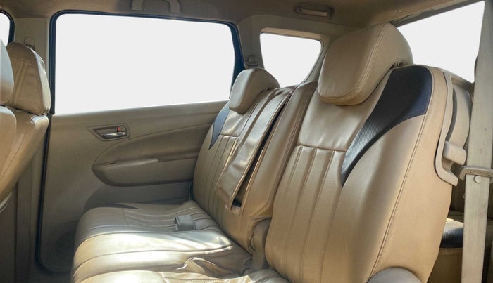 2016 Maruti Ertiga ZDI + SHVS, Diesel, Manual, 81,649 km, Right Side Rear Door Cabin