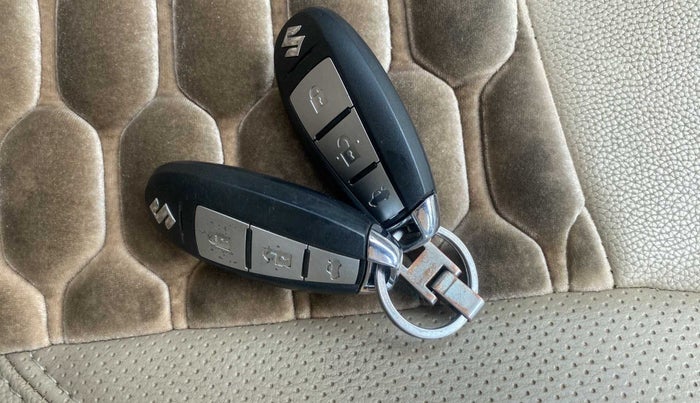 2017 Maruti Ciaz ZETA DIESEL 1.3, Diesel, Manual, 70,635 km, Key Close Up