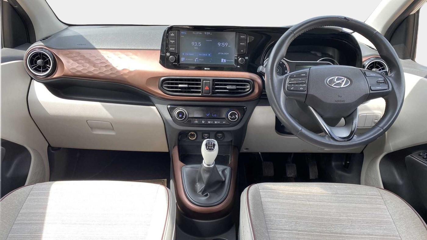 2020 Hyundai AURA SX 1.2 (O), Petrol, Manual, 41,269 km, Dashboard