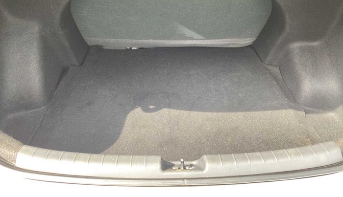 2020 Hyundai AURA SX 1.2 (O), Petrol, Manual, 41,269 km, Boot Inside