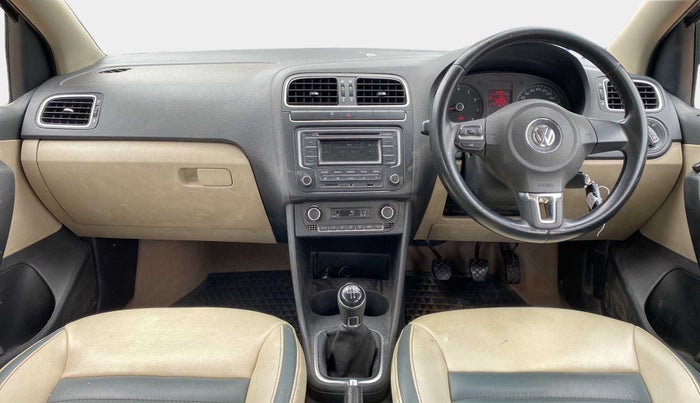 2013 Volkswagen Polo HIGHLINE1.2L, Petrol, Manual, 83,313 km, Dashboard