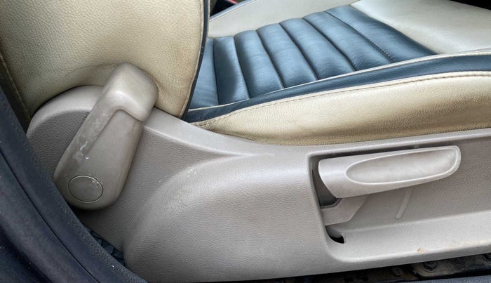 2013 Volkswagen Polo HIGHLINE1.2L, Petrol, Manual, 83,313 km, Driver Side Adjustment Panel