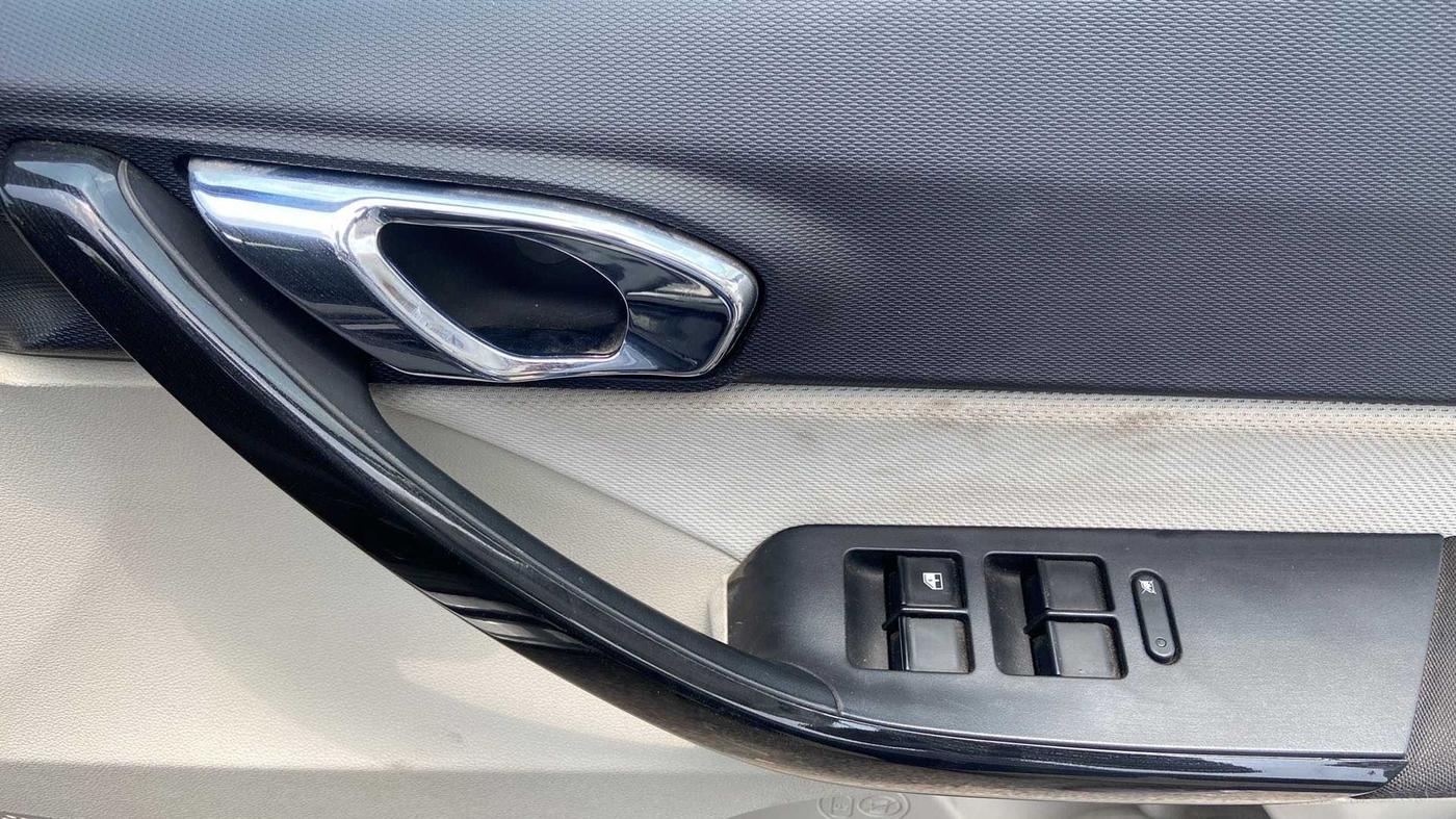 2022 Tata TIGOR XZ PLUS PETROL, Petrol, Manual, 17,054 km, Driver Side Door Panels Control