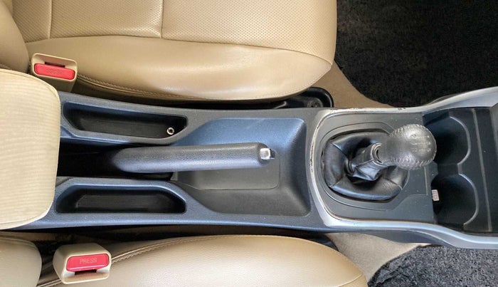 2019 Honda City 1.5L I-VTEC VX, Petrol, Manual, 60,347 km, Gear Lever