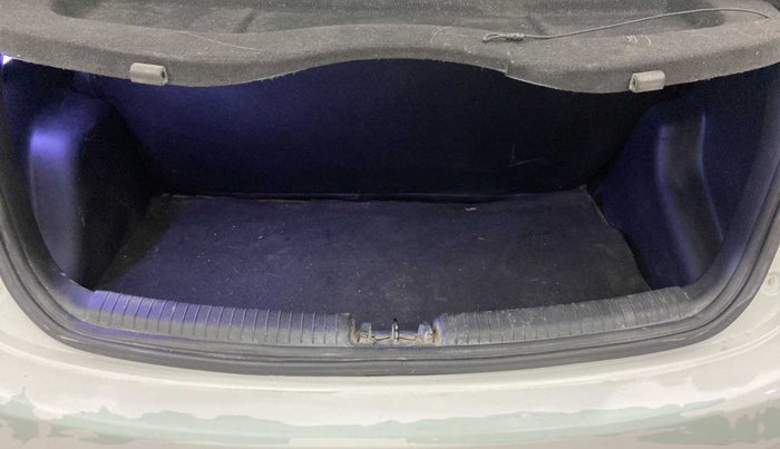 2015 Hyundai Grand i10 ASTA AT 1.2 KAPPA VTVT, Petrol, Automatic, 49,639 km, Boot Inside