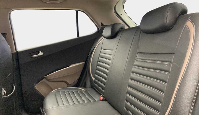 2015 Hyundai Grand i10 ASTA AT 1.2 KAPPA VTVT, Petrol, Automatic, 49,639 km, Right Side Rear Door Cabin