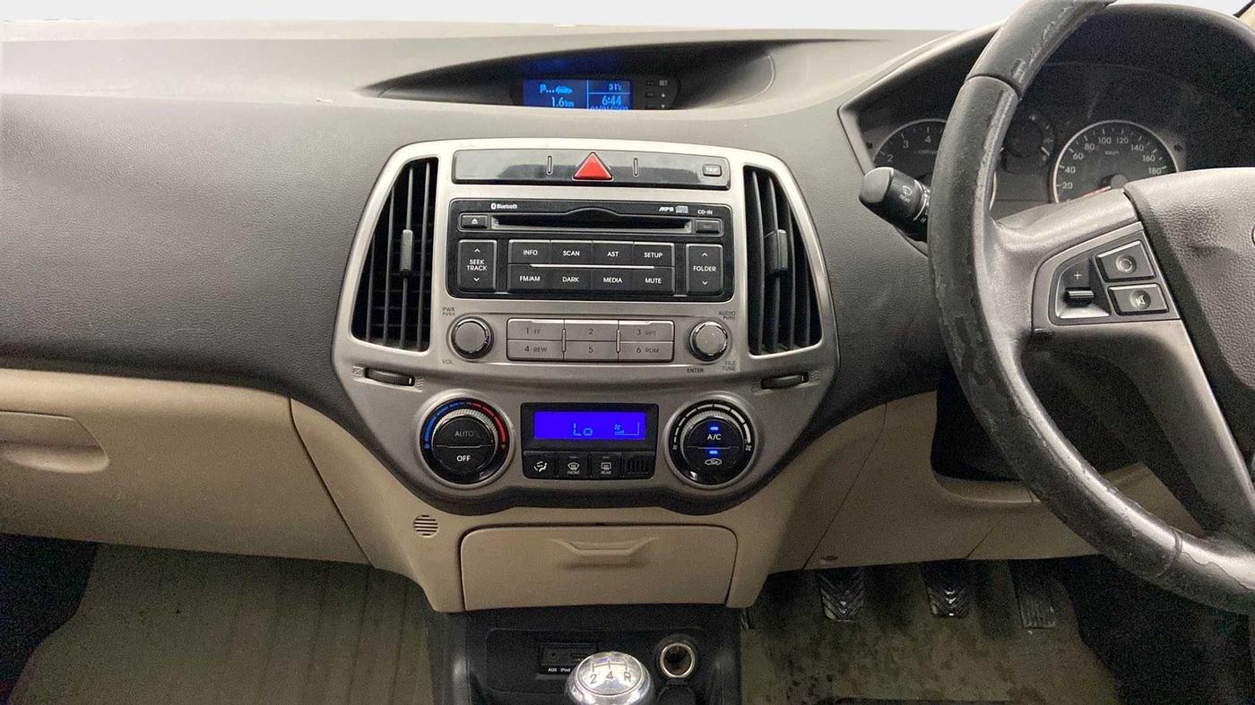 2014 Hyundai i20 SPORTZ 1.2, Petrol, Manual, 78,713 km, Air Conditioner