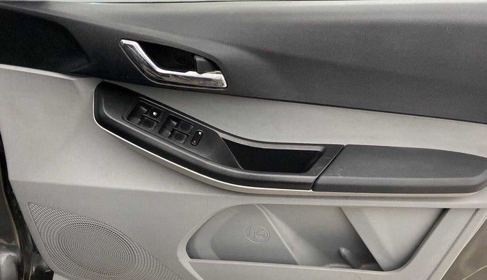 2020 Tata Tiago XZ PLUS PETROL, Petrol, Manual, 18,457 km, Driver Side Door Panels Control